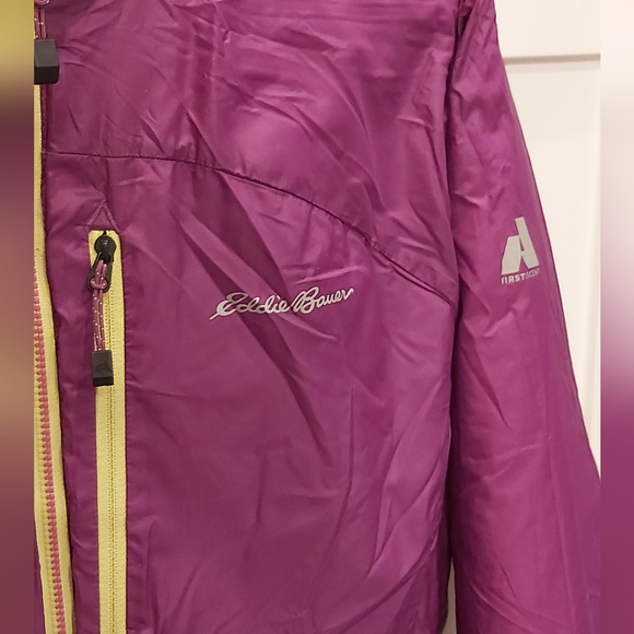 Eddie Bauer Reversible quilted jacket - Picture 10 of 14